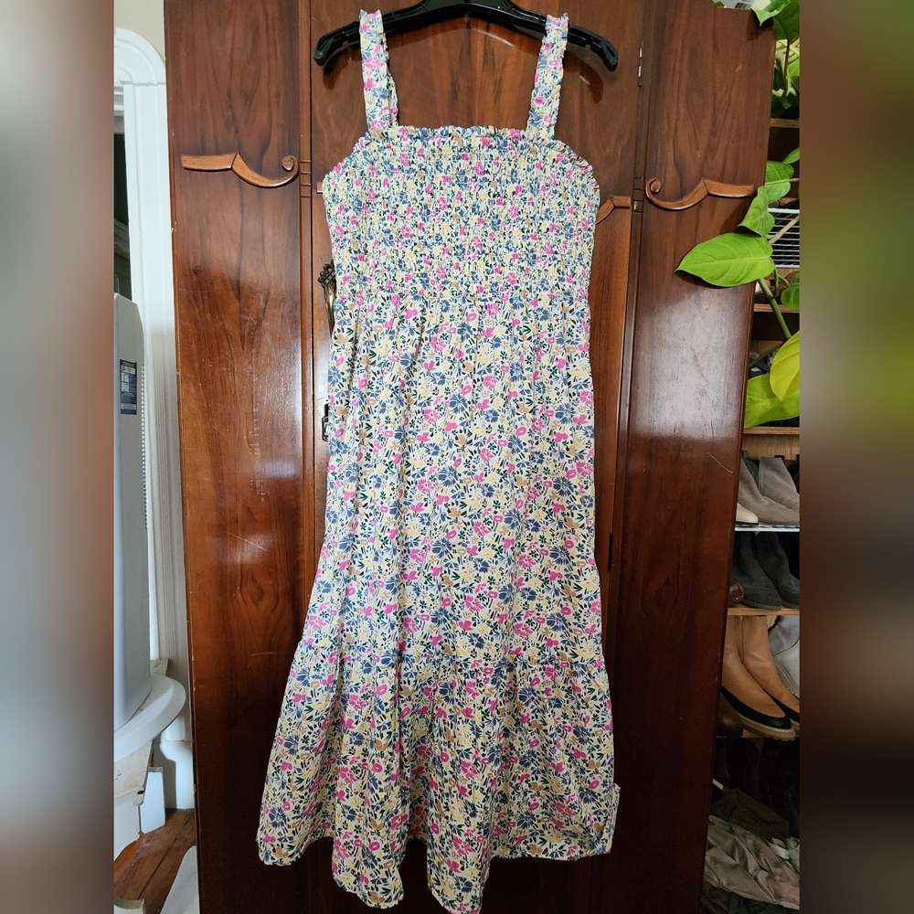 NWT GAP Smocked Tiered Midi Dress - Picture 4 of 11